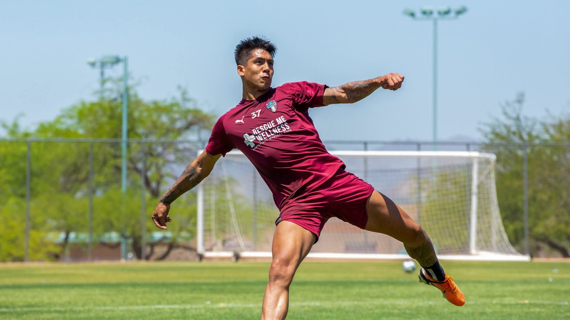 Atenas confirmó a sus primeras incorporaciones.