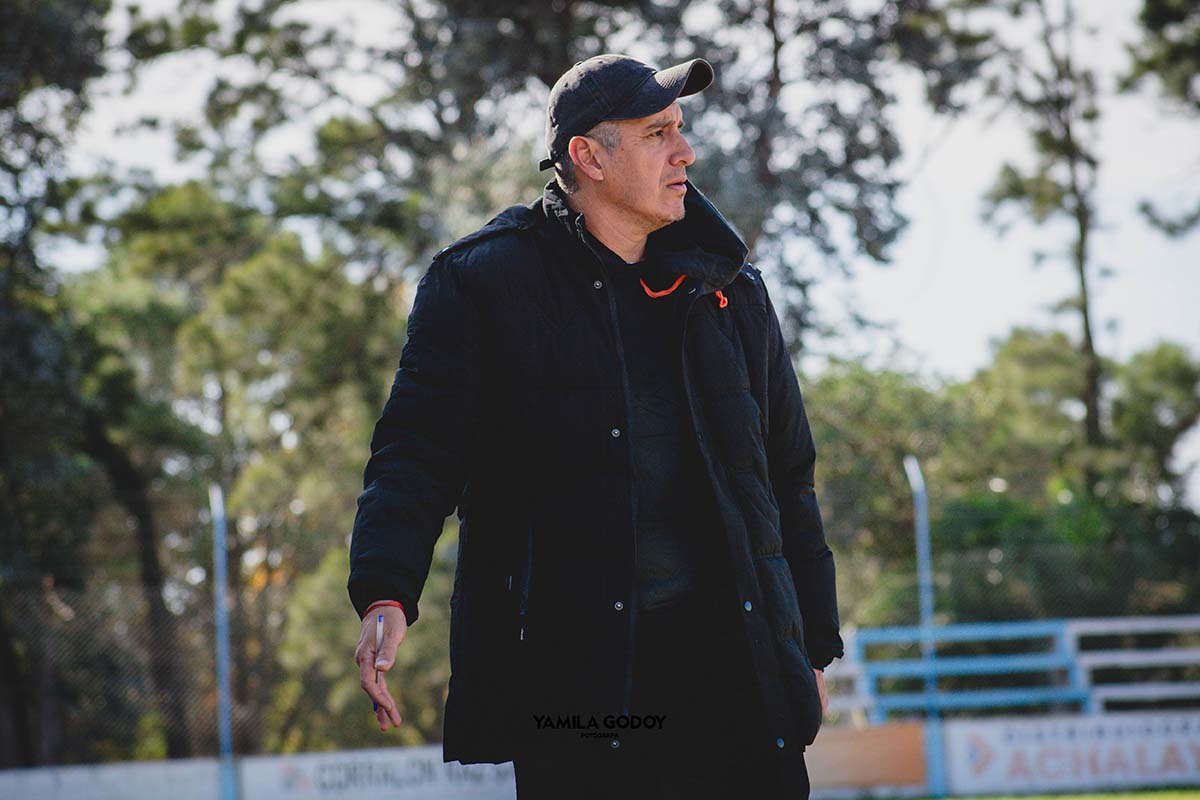 Claudio Gigena: “Nos veo bien en todas las líneas”.