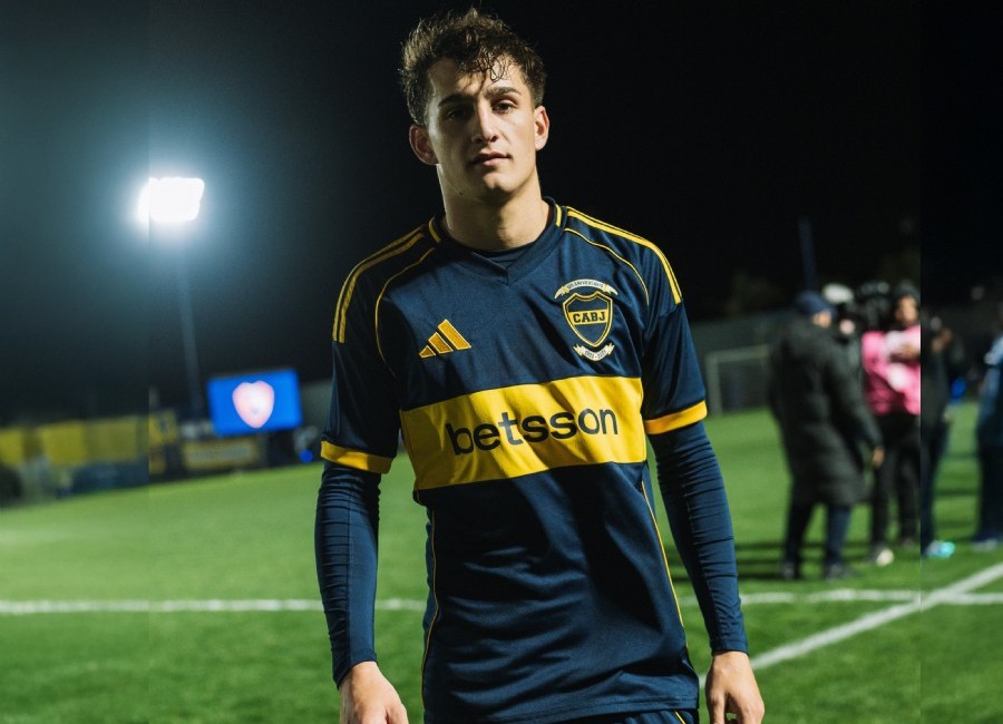 Iker Zufiaurre volvió a estar en primera plana tras un gol candidato al premio Puskás.