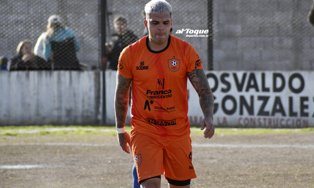 El delantero de Renato Cesarini animó la previa de uno de los partidos válidos a la novena fecha del Torneo Clausura. Este domingo el “naranja” recibe al elenco dehecino, puntero de la Zona Norte.