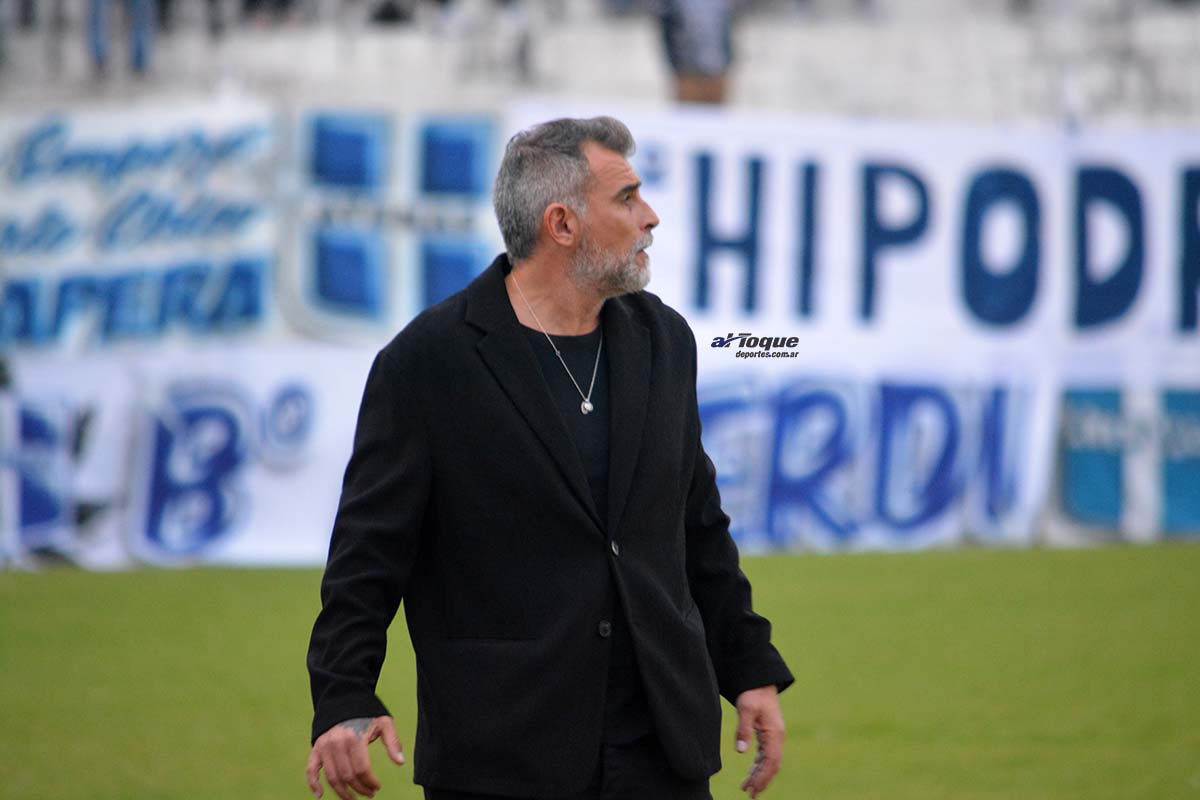 Gastón Leva: “Este Atenas le puede complicar la vida a cualquiera, somos un equipo duro”.