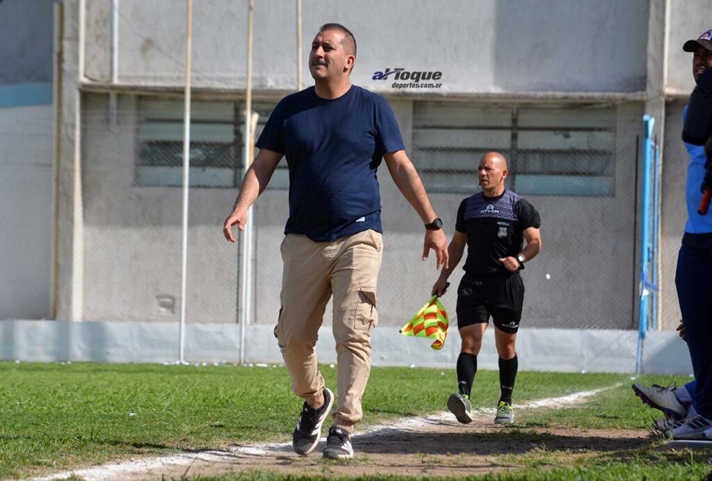 Facundo Ponce y el triunfo en el clásico: “Roncedo fue el equipo que siempre lo quiso jugar, lo digo sin chicanas”.