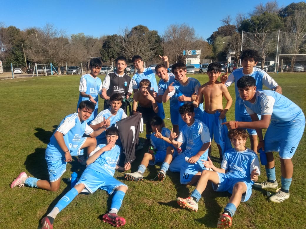 Acción Juvenil, Alberdi y Municipal de Adelia María transitan el último paso de la fase clasificatoria en sus respectivas zonas. El “aurinegro” es el único de los ligueros que ya logró clasificación anticipada. El resumen completo.
