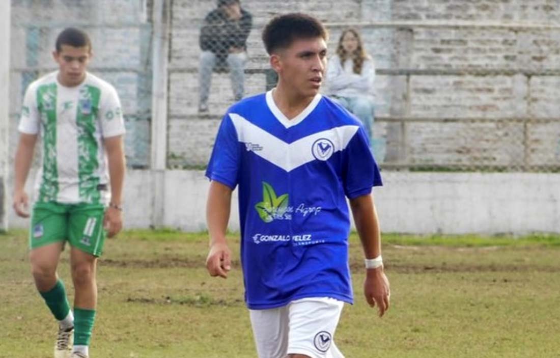 Con 17 años, Nicolás Otero reparte su tiempo entre el doble turno del secundario y los entrenamientos en Talleres de Las Acequias.