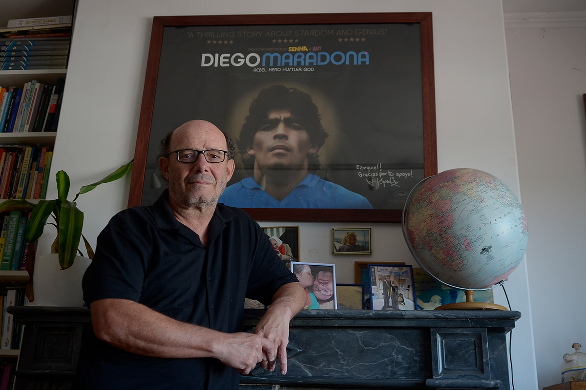 Ezequiel Fernández Moores presenta su libro en Río Cuarto: “Menotti, el primero”.