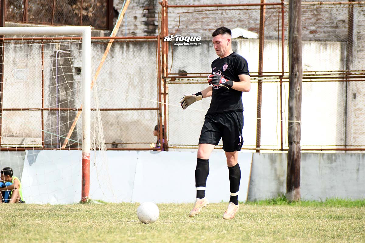 El arquero de Sportivo Municipal valoró el empate como visitante ante Talleres de Las Acequias y confía en clasificar de locales.
