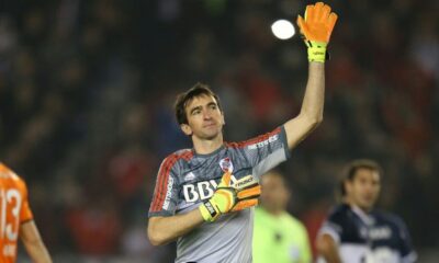 Marcelo Barovero llega a Coronel Moldes para dictar una clínica en Everton.