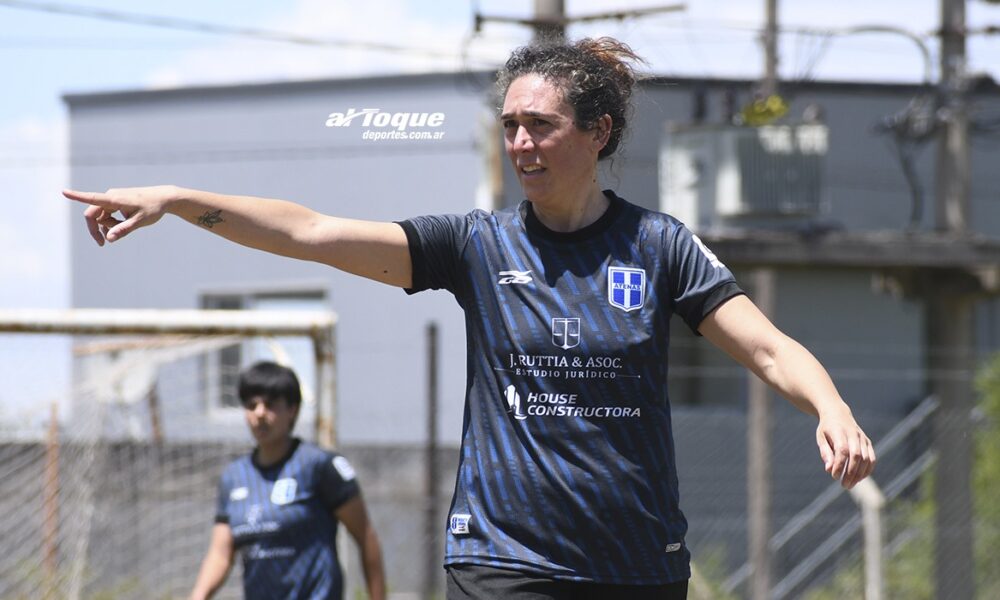 Uno de los emblemas que tiene Atenas se refirió al partido de ida de semifinales que lograron ganar ante Acción Juvenil por el Torneo Clausura femenino. El “albo” lleva 4 victorias en fila, entre el cierre de fase regular y playoffs, e intentará extender su racha en la revancha a jugarse en General Deheza.