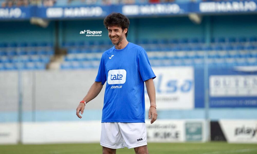 El golazo de Pablo Aimar en un partido a beneficio.