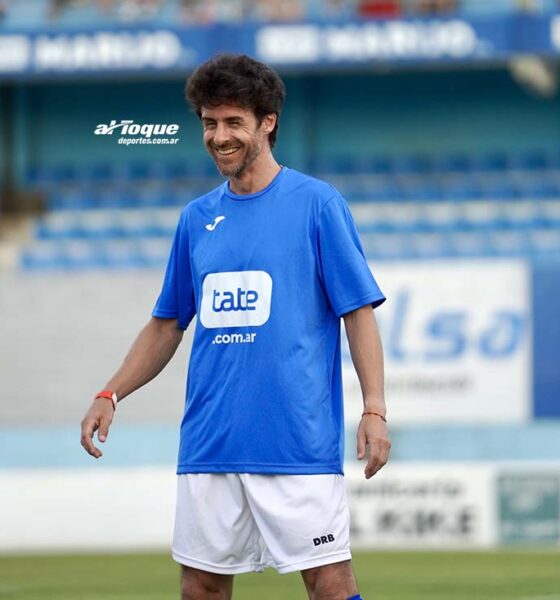 El golazo de Pablo Aimar en un partido a beneficio.