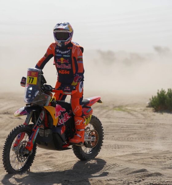 Por primera vez tres pilotos de nuestro país ganaron en el mismo día. Luciano Benavides se impuso en Motos y Kevin en la Challenger, mientras que el cordobés Jeremías González Ferioli celebró en Challenger. Cómo les fue a Cavigliasso y Cola.