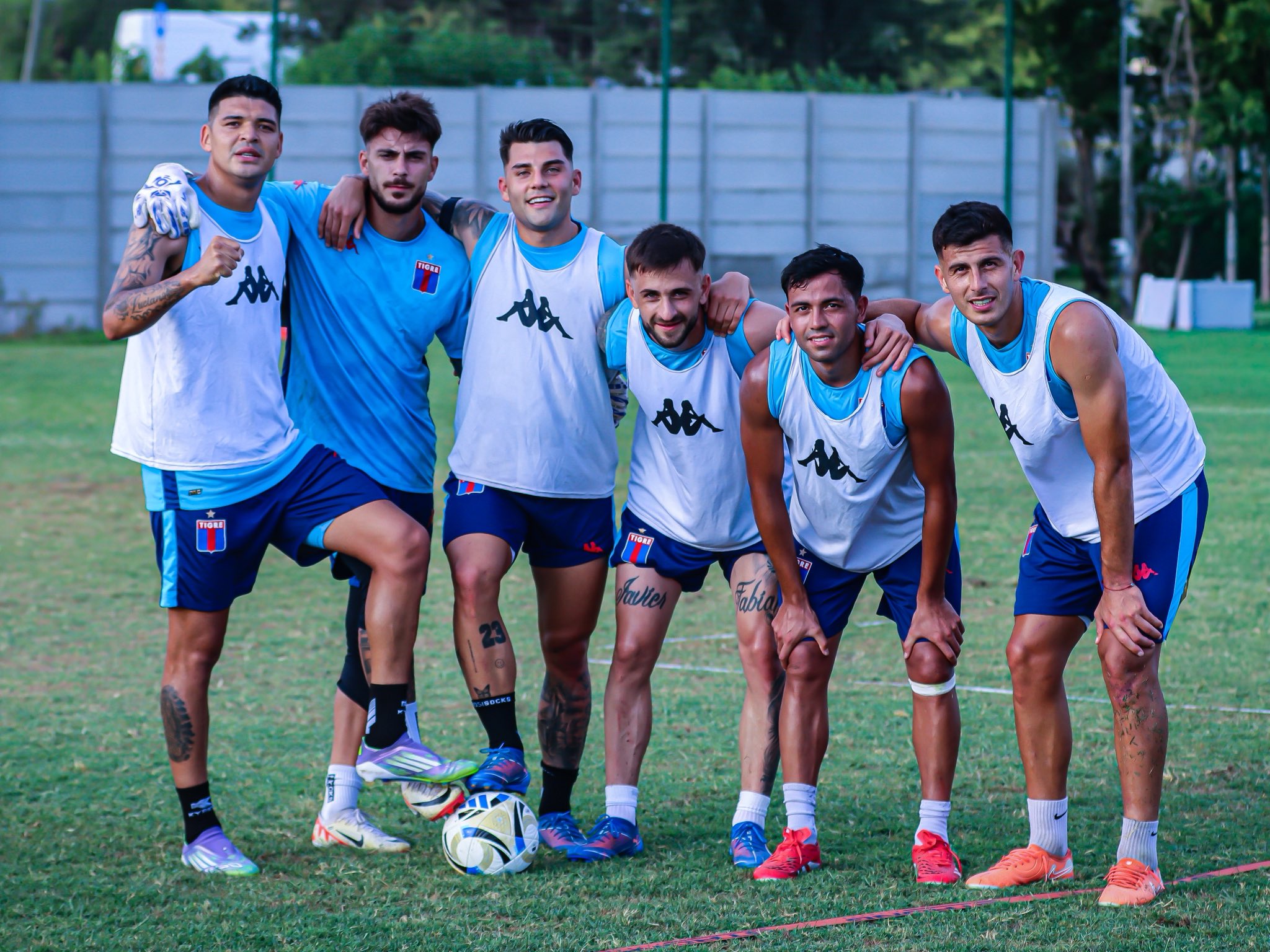 El rival de Estudiantes: Tigre se midió con Talleres.