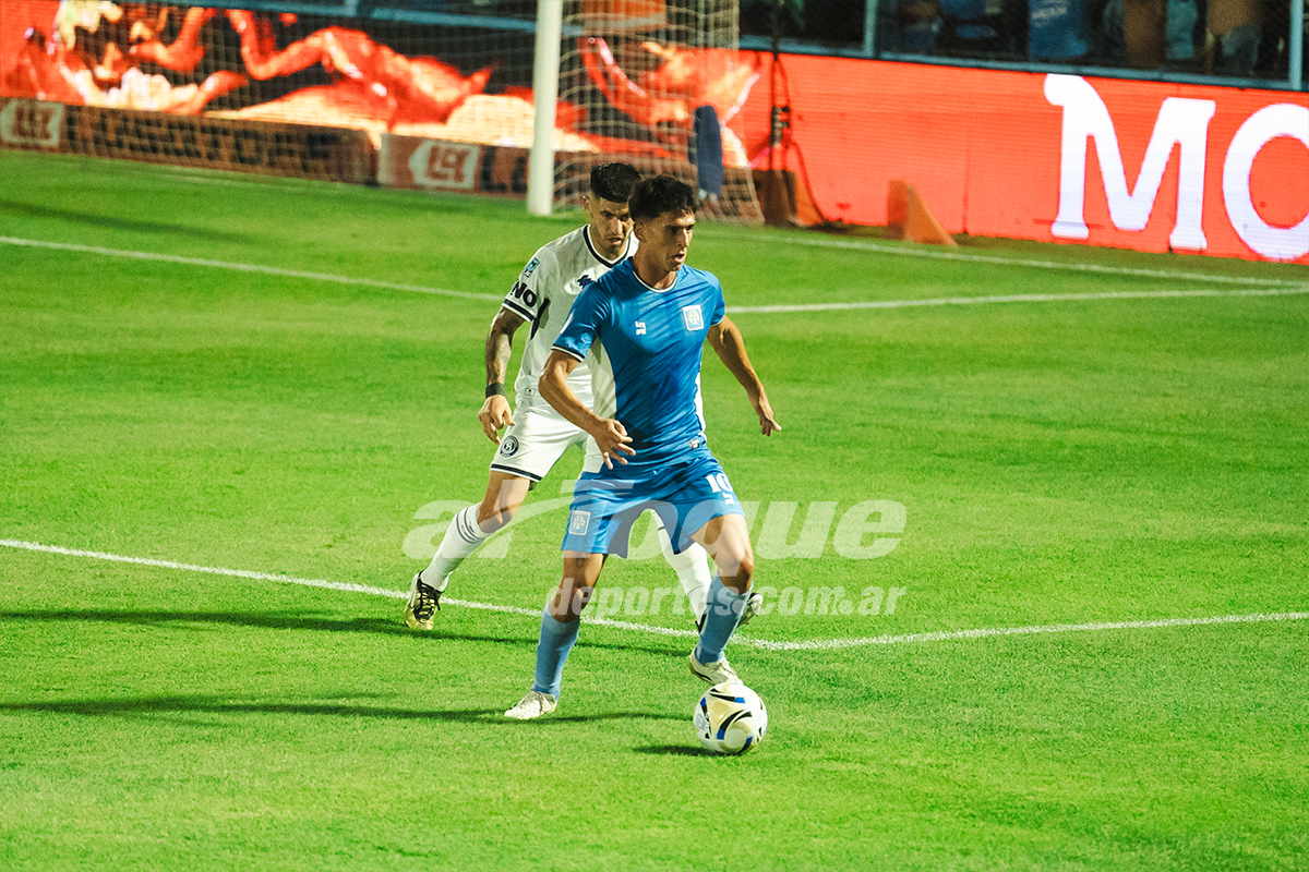 Estudiantes y sus dos caras en un mismo partido: “El desgaste nos está complicando”.