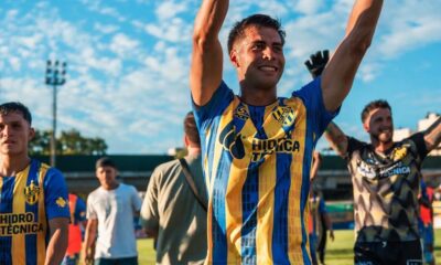 El delantero de 24 años dejó Estudiantes en busca de minutos y comenzó su etapa en el “bohemio” con un debut auspicioso ante Quilmes. Reconoció errores del pasado, valoró el aprendizaje que le dio el ascenso y apunta alto en la Primera Nacional: “No quiero que me vuelva a pasar”.