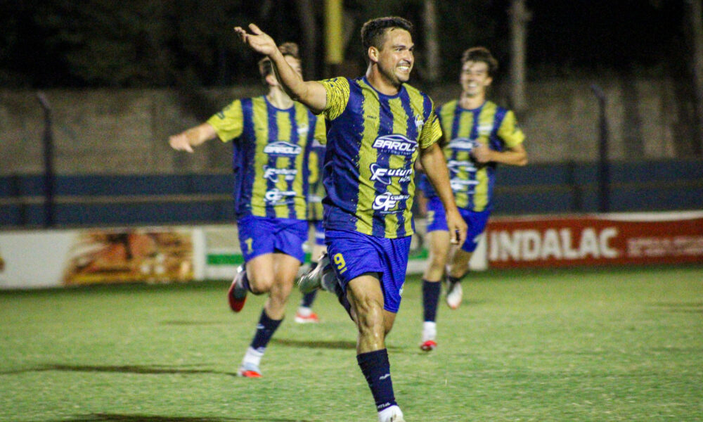 Colomina, el “9” que volvió para quedarse: “Extrañaba el día a día y hoy lo disfruto como nunca”.