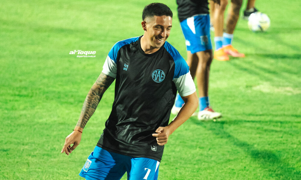 Lucas González sufrió la ruptura de ligamentos de su rodilla izquierda y será baja por un tiempo prolongado. Es la segunda de lesión de este tipo que sufre el plantel, la anterior fue del lateral Matías Ruíz Díaz.