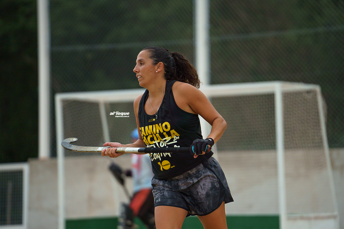 Memi Alonso, 21 años con la camiseta de Universidad: experiencia, pertenencia y un 2026 con grandes desafíos.