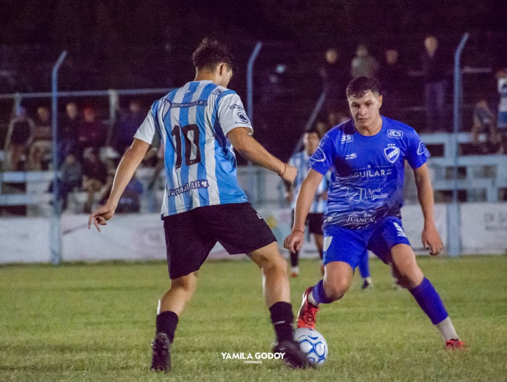 San Martín recibió a Atlético San Basilio en los primeros ensayos de fútbol.