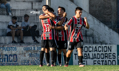 Atenas goleó en su debut en el Apertura.