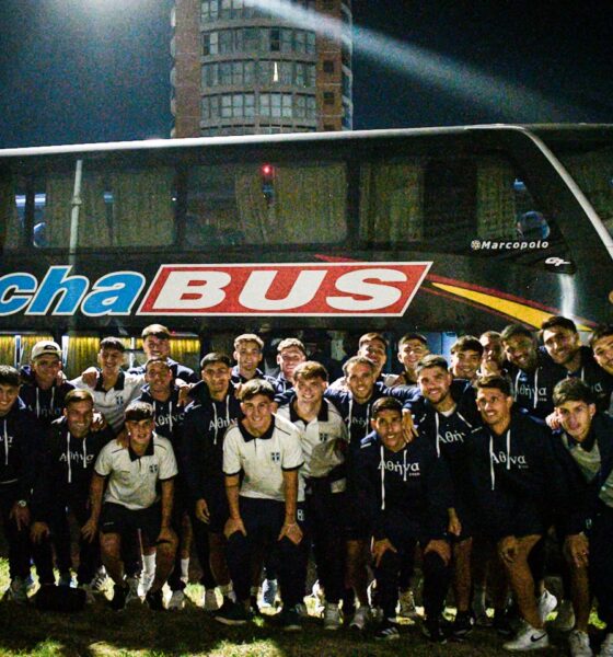 Atenas fue despedido por su gente y ya se enfoca en Copa Argentina.