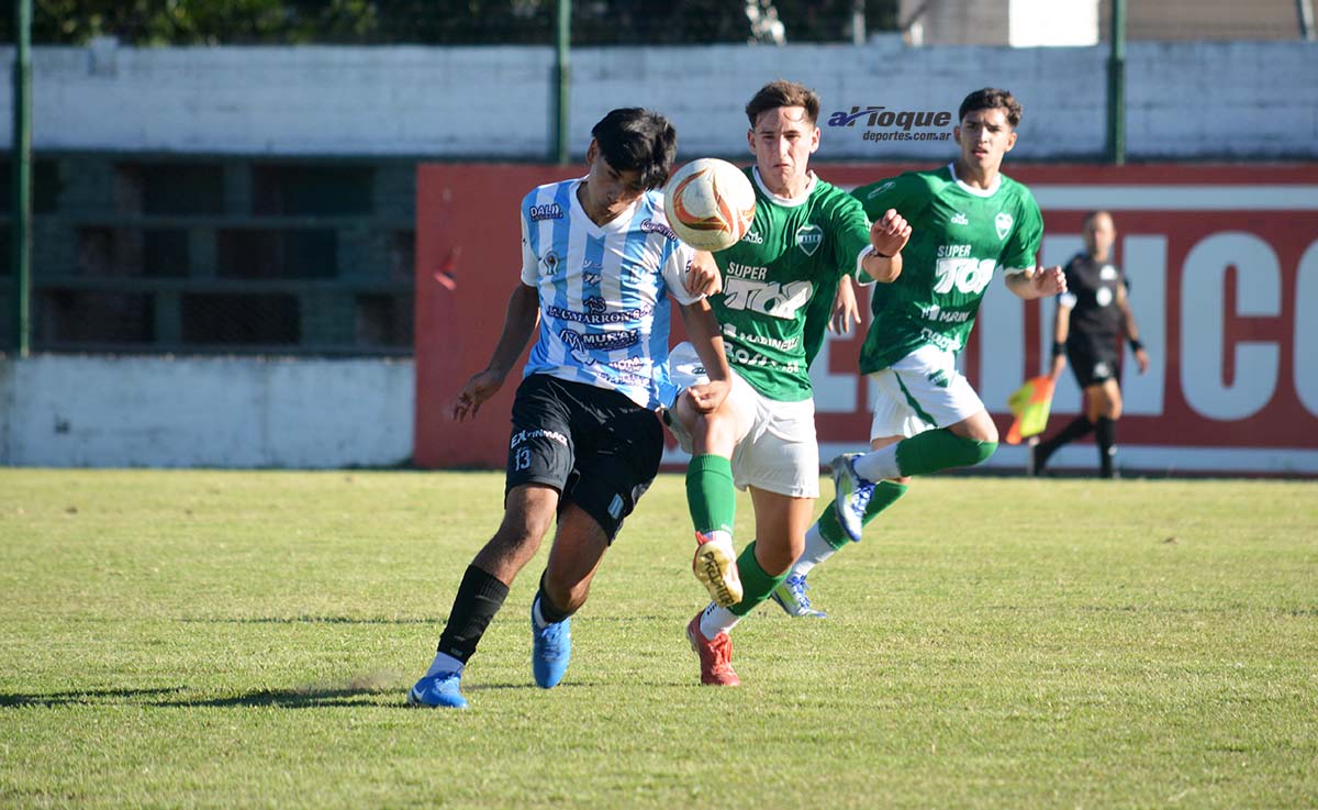 Paridad en la Tercera A: tres líderes tras cinco fechas.