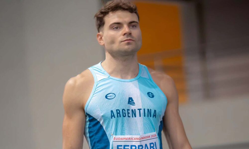 Luciano Ferrari hace historia: récord argentino en salto en largo indoor.