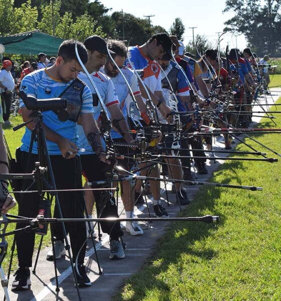 El tiro con arco crece en Río Cuarto: el Aero Club reunió a casi 100 arqueros en un torneo homologatorio.