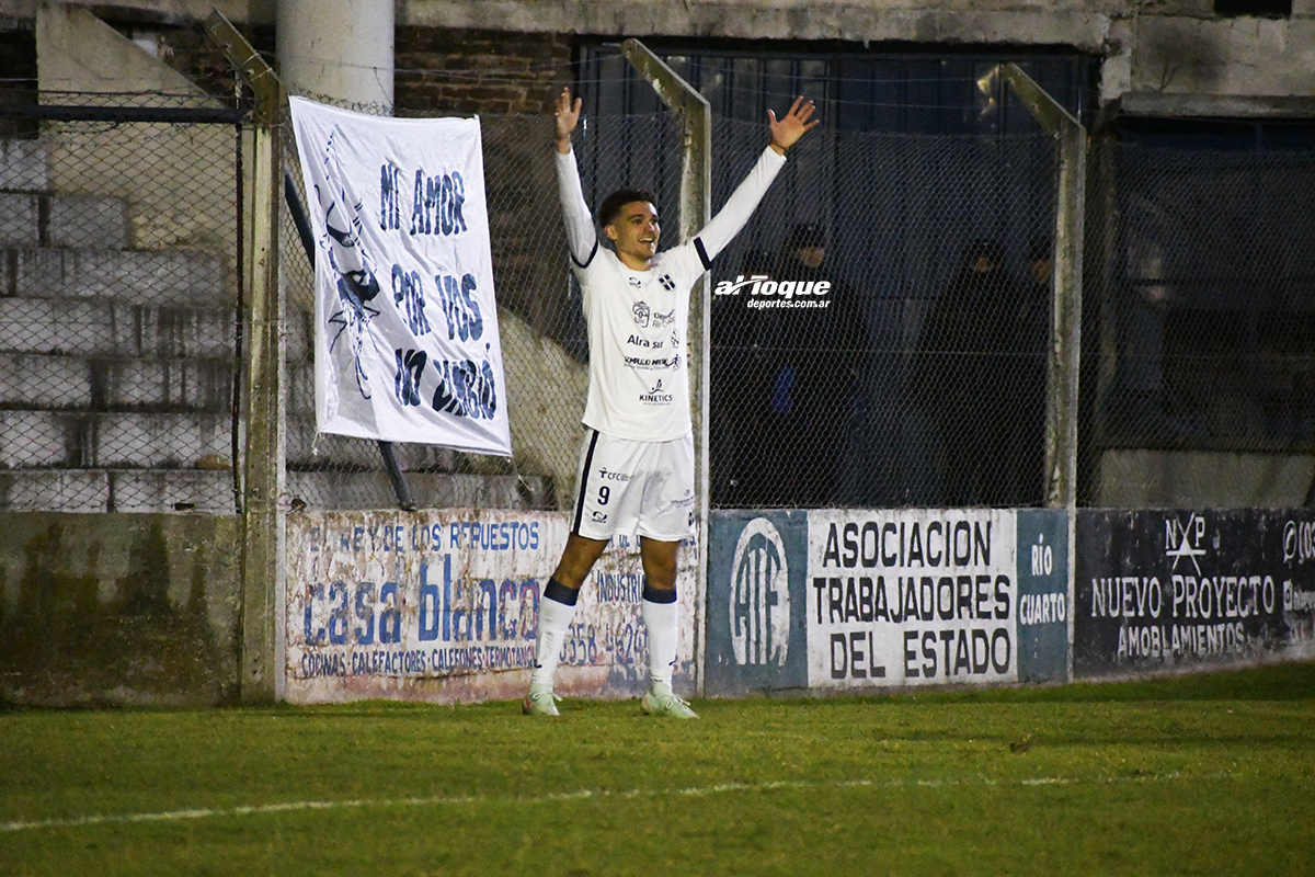 Atenas gana y sube. Este domingo superó 3-1 a Deportivo Rincón en condición de local en el juego enmarcado en la fecha 6 de la Zona C del Torneo Federal A.