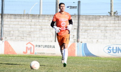 El arquero de Renato Cesarini destacó la goleada 3-0 ante Atlético San Basilio, valoró la reacción del equipo tras la dura caída en Adelia María.
