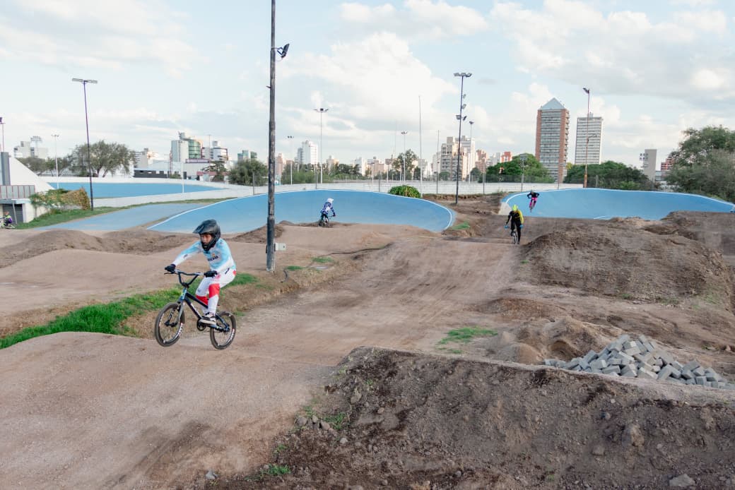 Río Cuarto afina su pista de BMX y se prepara para una doble fecha del Argentino 2026.