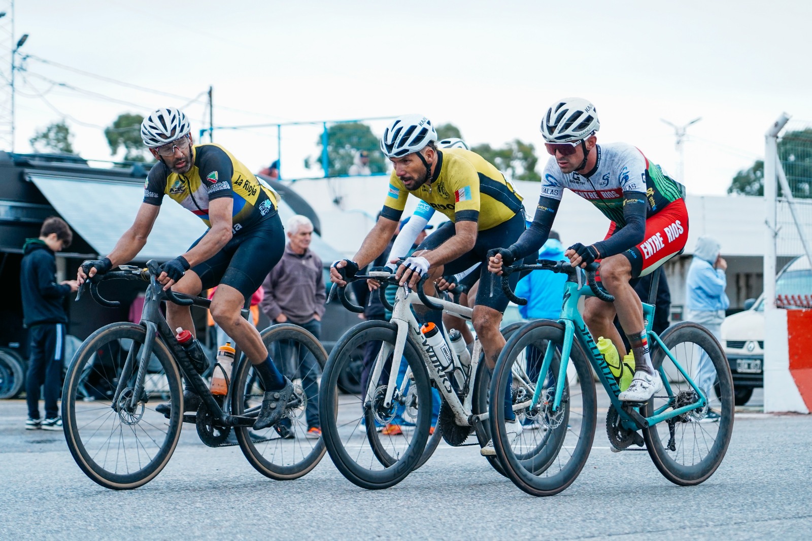 Ciclismo: El Argentino de Ruta Elite se corrió por primera vez en Río Cuarto.