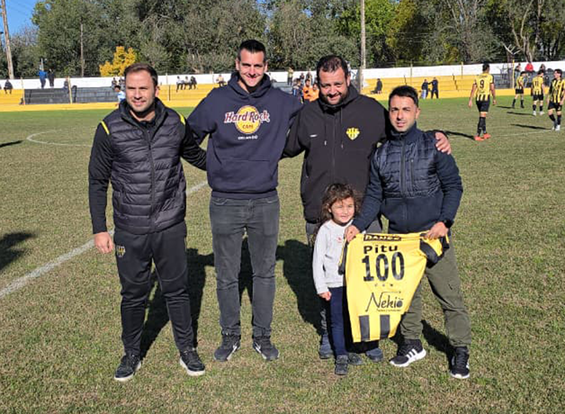 Ractoret llegó a los 100 partidos y sigue haciendo historia en Acción Juvenil.