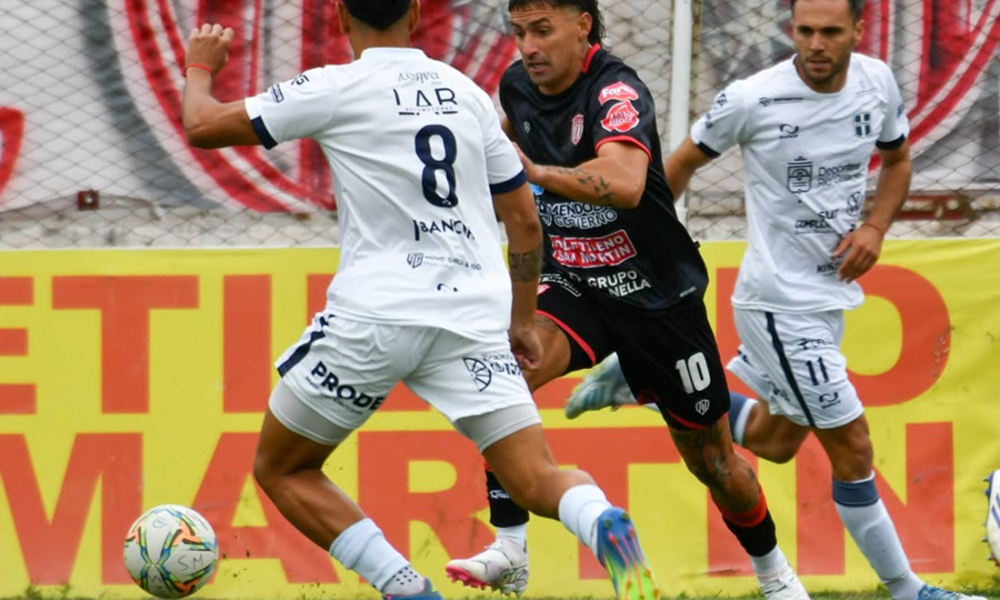 Atenas no pudo sostener su buen arranque en el Torneo Federal A y cayó por la mínima frente a San Martín de Mendoza.