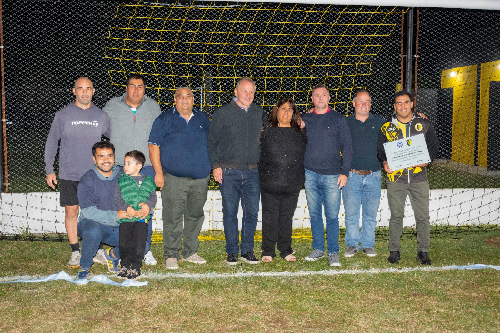 Apoyo a instituciones: se entregaron materiales deportivos a siete clubes sociales de la ciudad.