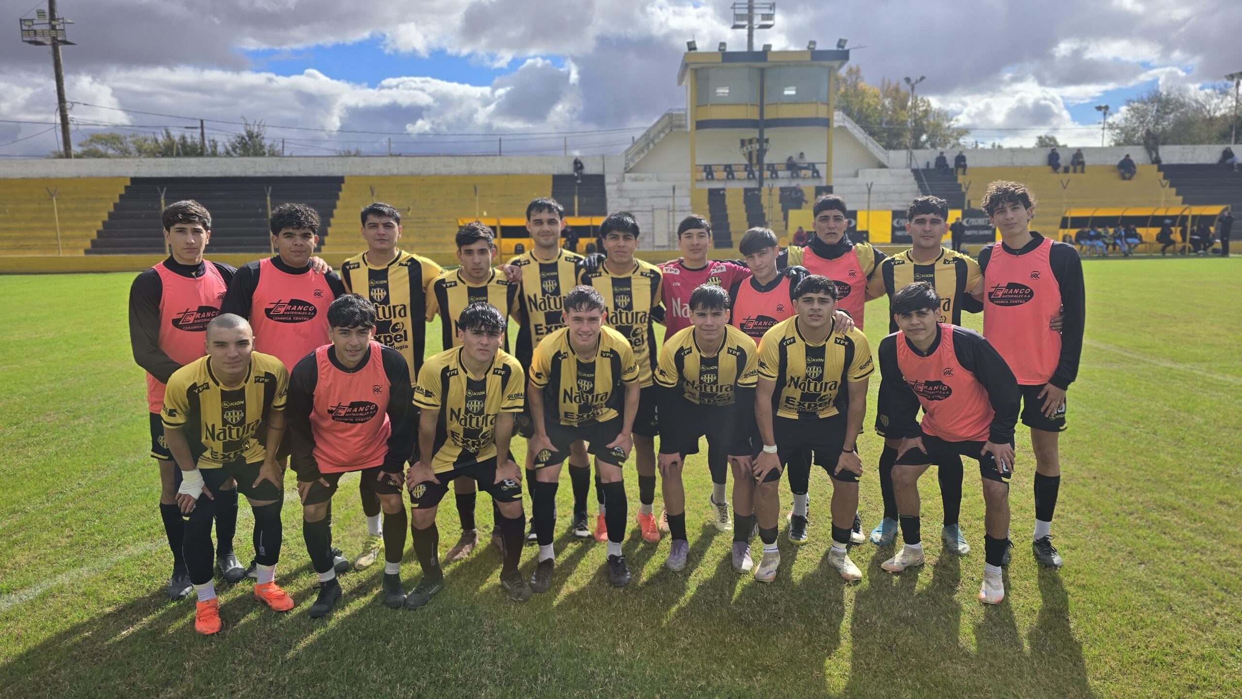 Tercera A: Acción Juvenil goleó y sacó más ventaja en la cima.
