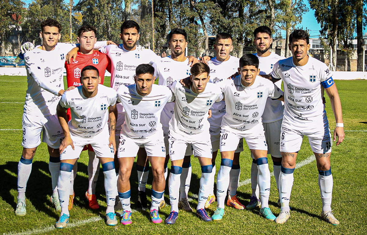Atenas derrotó 1-0 a Juventud Unida en San Luis y terminó puntero la primera ronda de la Zona C del Torneo Federal A. Facundo Quiroga, con un gran remate, anotó el único gol del partido válido a la novena jornada.