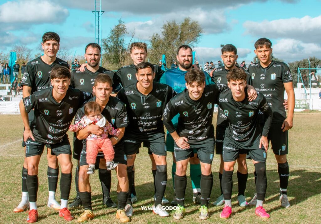 “Patriada” en casa y a seguir soñando. San Martín de Mackenna se impuso 2-1 sobre Everton Club Moldes por la fecha 14 del Torneo Apertura de Primera A de Liga Regional de Río Cuarto.