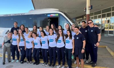 Urú Curé se prepara para la Súper Liga de Hockey en Rosario.