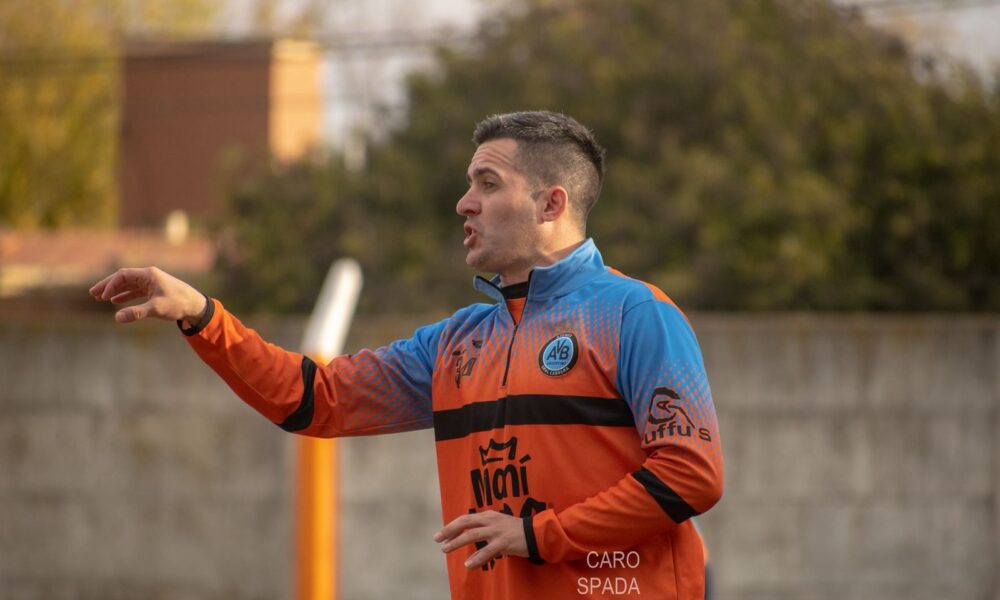 Foggia fue ratificado y seguirá al frente de Ateneo Vecinos para el Torneo Clausura.
