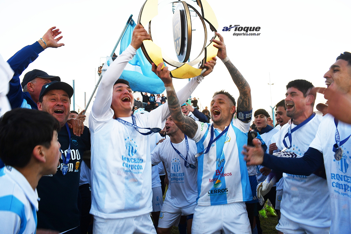 Lautaro Roncedo gritó campeón.