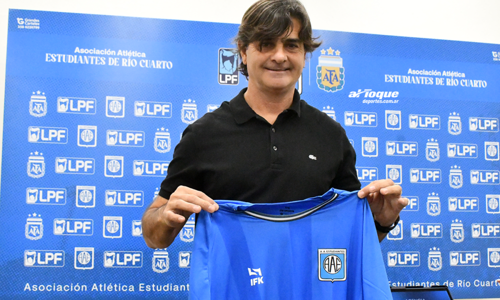 Forestello asumió en Estudiantes: "No tenemos presión, sino una oportunidad de mejora diaria".