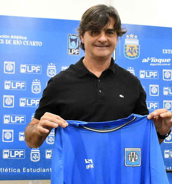 Forestello asumió en Estudiantes: "No tenemos presión, sino una oportunidad de mejora diaria".