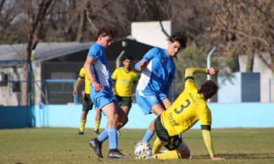 Estudiantes sumó un punto en Rosario y sigue invicto en el Torneo Proyección.