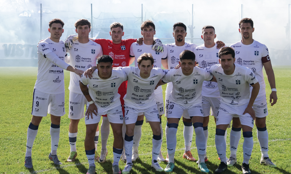 Atenas venció a Olimpo y se metió de lleno en la pelea.
