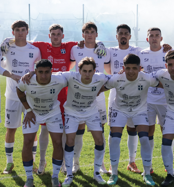 Atenas venció a Olimpo y se metió de lleno en la pelea.