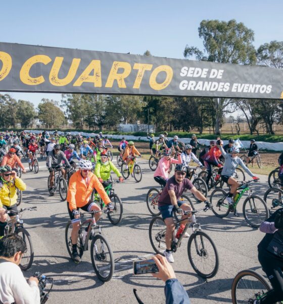 Más de 300 personas participaron de la bicicleteada que inauguró el programa Ciclismo Seguro en el Autódromo