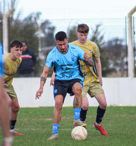 Municipal de Adelia María se quedó con una nueva edición del clásico y dio otro paso importante en su camino por el Torneo Clausura de Primera A de la Liga Regional de Río Cuarto. En el marco de la octava fecha, el equipo conducido por Misael Lichieri se impuso 1-0 ante Atlético Adelia María en el estadio “Miguel Puerino”.