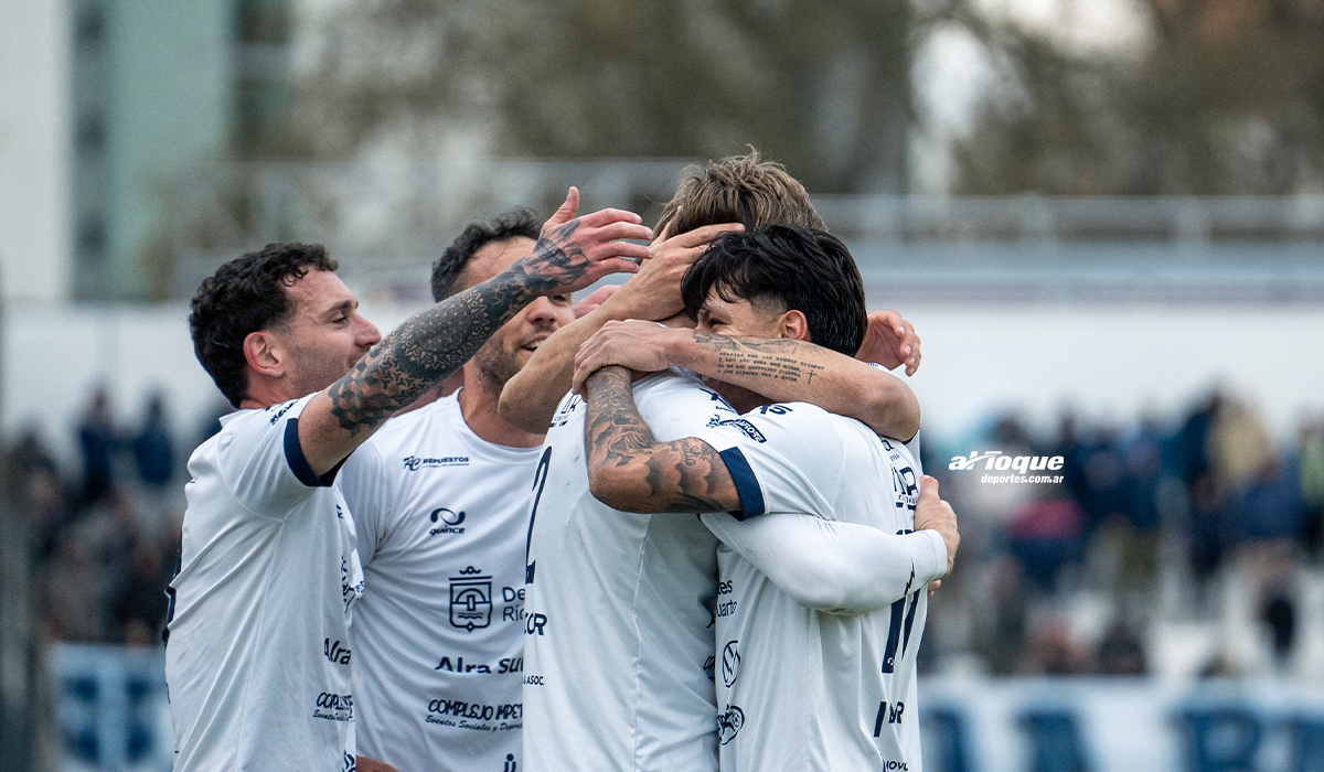Tras el triunfazo y la clasificación, Atenas va por más: “Vamos a ir a Huracán a buscar la victoria”.