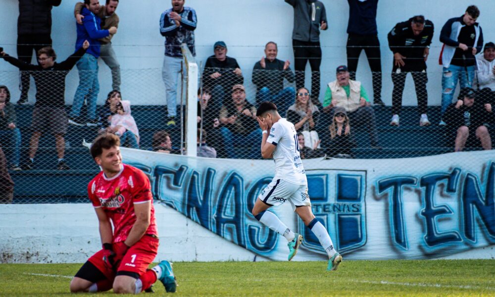 El delantero de Atenas, autor del gol de la victoria ante Olimpo, destacó la unión y la humildad del plantel tras el triunfazo que dejó al “Albo” tercero en la Zona B. Además, valoró su regreso a la titularidad, el acompañamiento de la gente.