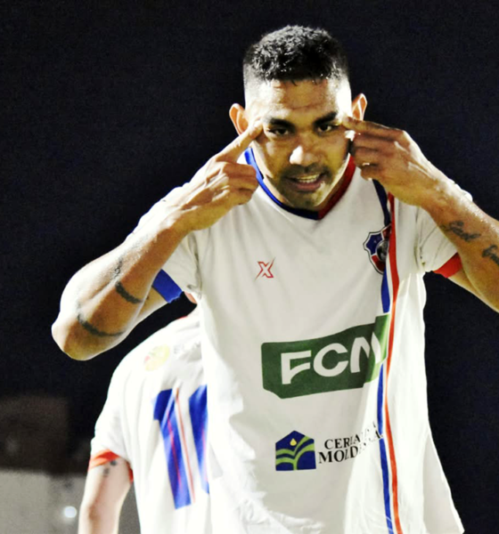 Cristian Oliveira vuelve a ser protagonista en la Liga Regional de Río Cuarto. A sus 40 años, el delantero encontró en Toro Club un nuevo desafío y responde con goles en un momento determinante del Torneo Clausura de Primera A.